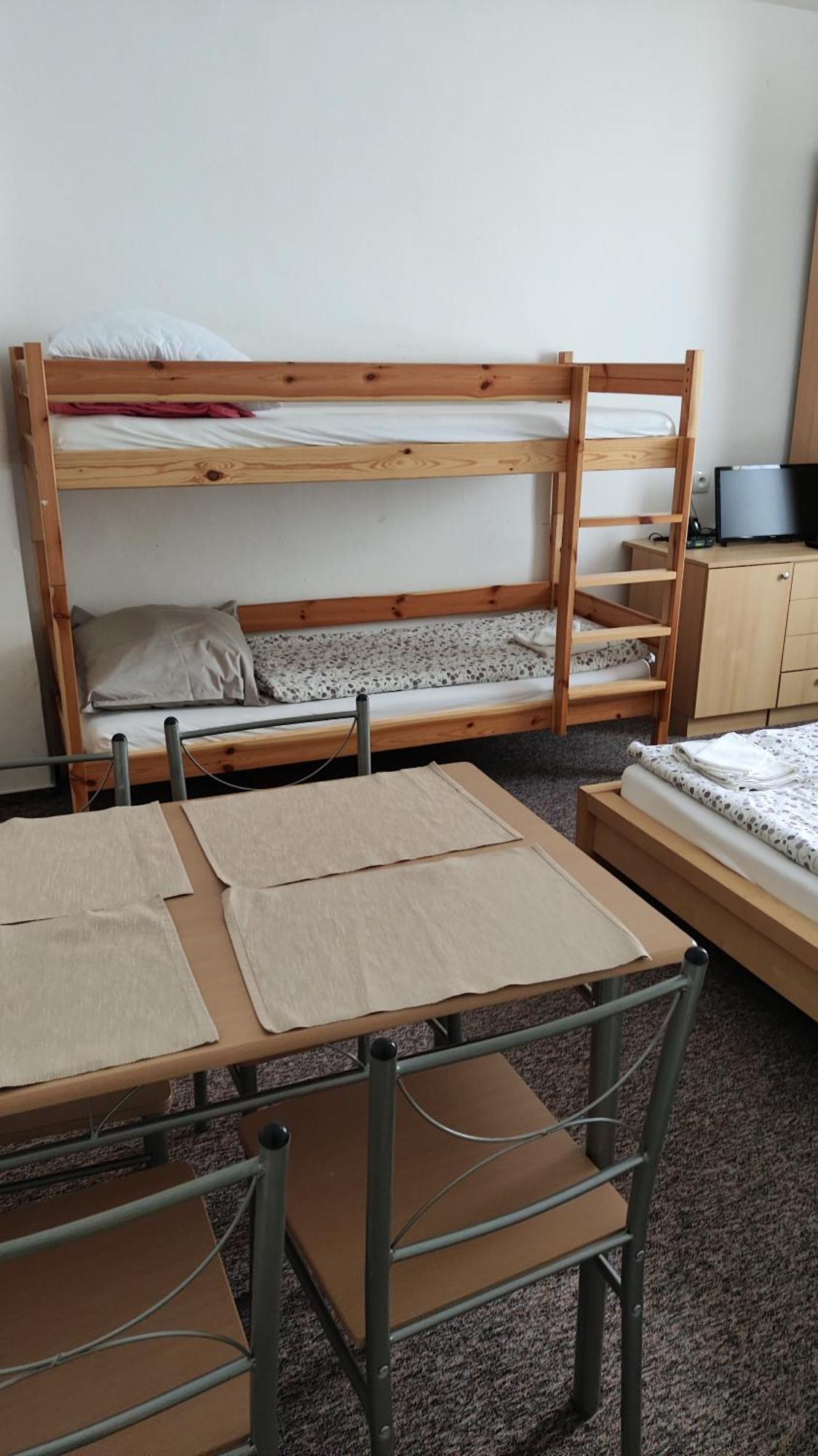 ליפובה לאזנה Apartmany Ruze מראה חיצוני תמונה